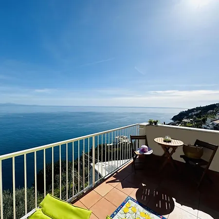 Yourhome - Casa Noemi Апартаменты *